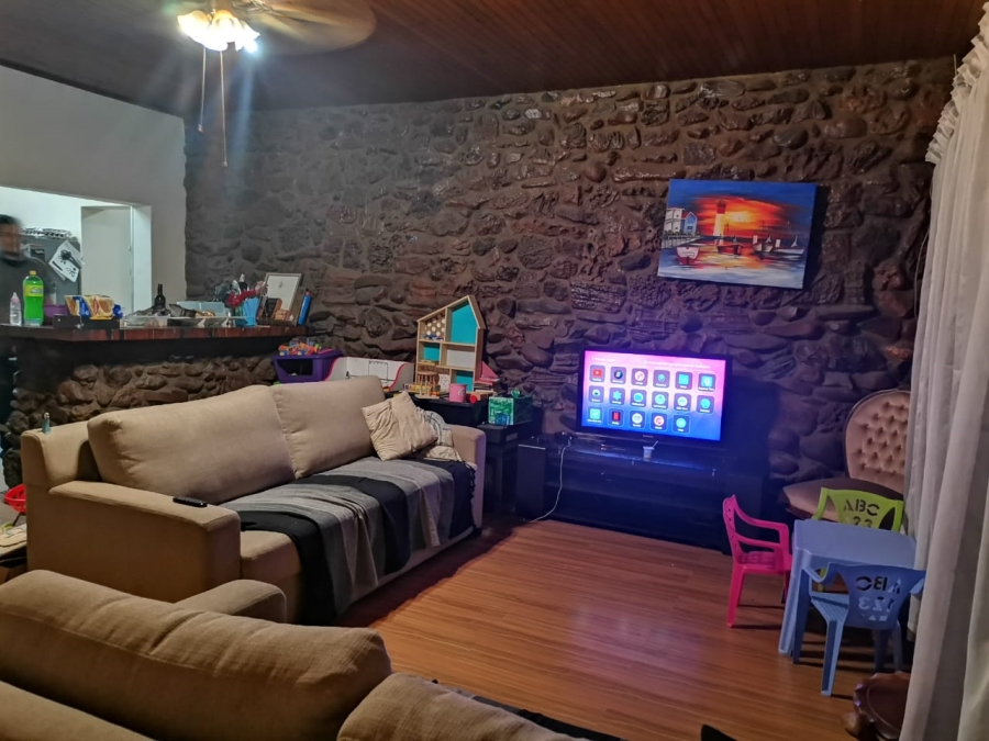 6 Bedroom Property for Sale in Oos Einde North West